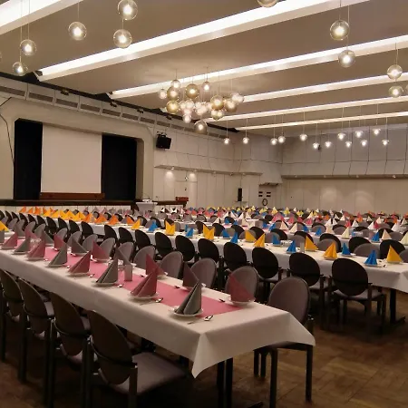 Stadthalle *
