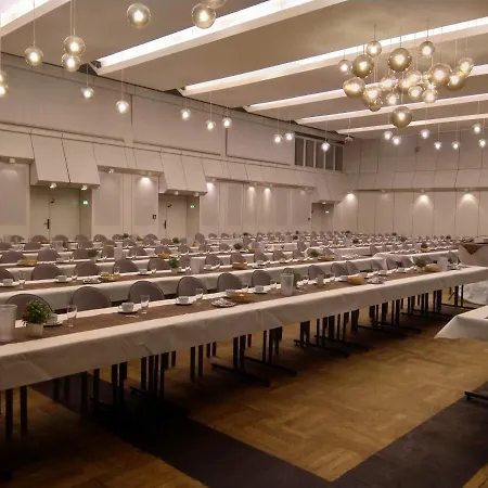 Stadthalle Ξενοδοχείο