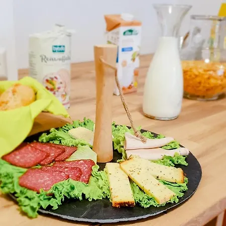 Stadthalle Ξενοδοχείο *